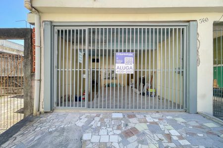 Fachada de casa para alugar com 2 quartos, 92m² em Veloso, Osasco