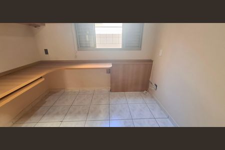 Apartamento para alugar com 105m², 3 quartos e 2 vagasQuarto 2