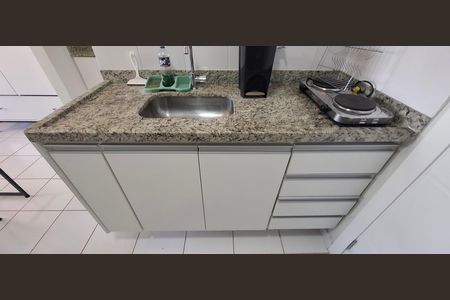 Cozinha de apartamento para alugar com 1 quarto, 22m² em Iguatemi, Ribeirão Preto