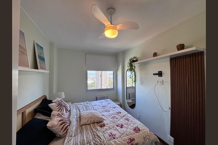 Quarto 1 de apartamento para alugar com 2 quartos, 58m² em Barra da Tijuca, Rio de Janeiro