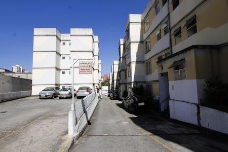 Entrada de apartamento à venda com 2 quartos, 53m² em Carlos Prates, Belo Horizonte
