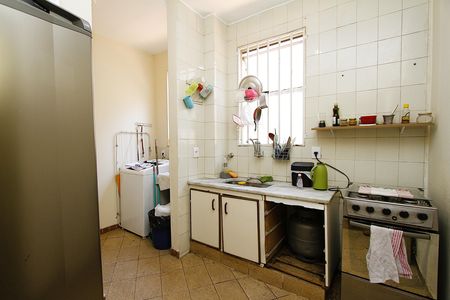 Cozinha de apartamento à venda com 2 quartos, 53m² em Carlos Prates, Belo Horizonte