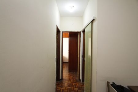 Corredor de apartamento à venda com 2 quartos, 53m² em Carlos Prates, Belo Horizonte