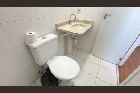 Apartamento à venda com 73m², 3 quartos e 2 vagasBanheiro da Suíte