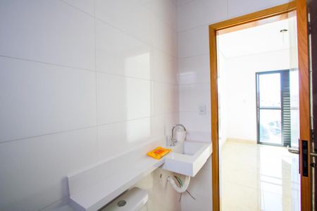 Apartamento à venda com 105m², 2 quartos e 2 vagasBanheiro do quarto 1
