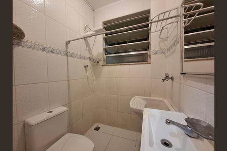 Banheiro  de apartamento para alugar com 1 quarto, 30m² em Centro, Rio de Janeiro