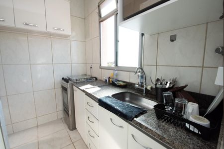 Cozinha e Área de Serviço de apartamento à venda com 3 quartos, 60m² em Novo Eldorado, Contagem