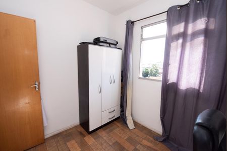Quarto 3 de apartamento à venda com 3 quartos, 60m² em Novo Eldorado, Contagem