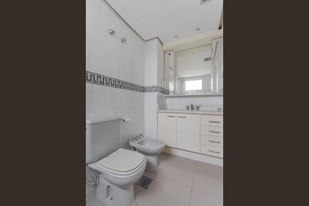 Apartamento para alugar com 140m², 3 quartos e 2 vagas Apartamento para alugar com 140m², 3 quartos e 2 vagasSuíte