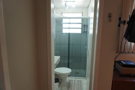 Banheiro de apartamento para alugar com 2 quartos, 50m² em Jardim Brasil, São Carlos