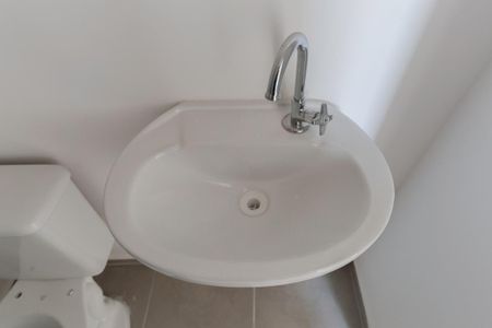 Banheiro de apartamento para alugar com 2 quartos, 32m² em Limão, São Paulo