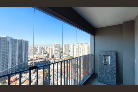 Studio para alugar com 36m², 1 quarto e sem vaga Studio para alugar com 36m², 1 quarto e sem vagaVaranda
