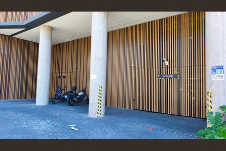 Studio para alugar com 36m², 1 quarto e sem vaga Studio para alugar com 36m², 1 quarto e sem vagaFachada + Plaquinha