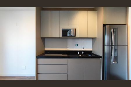 Studio para alugar com 36m², 1 quarto e sem vaga Studio para alugar com 36m², 1 quarto e sem vagaCozinha e Área de Serviço