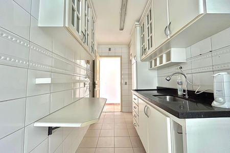 Apartamento para alugar com 80m², 2 quartos e 1 vaga Apartamento para alugar com 80m², 2 quartos e 1 vagaCozinha