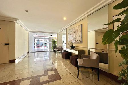 Apartamento para alugar com 80m², 2 quartos e 1 vaga Apartamento para alugar com 80m², 2 quartos e 1 vagaHall social