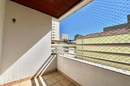 Apartamento para alugar com 80m², 2 quartos e 1 vaga Apartamento para alugar com 80m², 2 quartos e 1 vagaVaranda