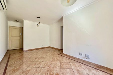 Apartamento para alugar com 80m², 2 quartos e 1 vaga Apartamento para alugar com 80m², 2 quartos e 1 vagaSala