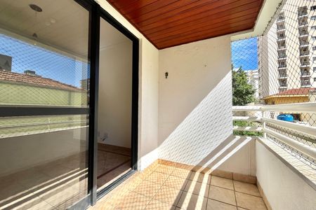 Apartamento para alugar com 80m², 2 quartos e 1 vaga Apartamento para alugar com 80m², 2 quartos e 1 vagaVaranda