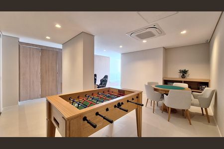 Apartamento à venda com 188m², 3 quartos e 2 vagas Apartamento à venda com 188m², 3 quartos e 2 vagasSala de jogos