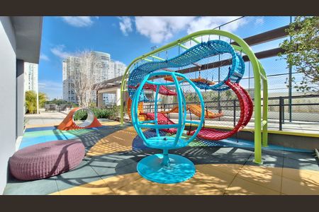 Apartamento à venda com 188m², 3 quartos e 2 vagas Apartamento à venda com 188m², 3 quartos e 2 vagasPlayground