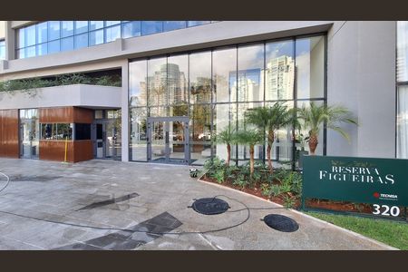 Apartamento à venda com 188m², 3 quartos e 2 vagas Apartamento à venda com 188m², 3 quartos e 2 vagasFachada