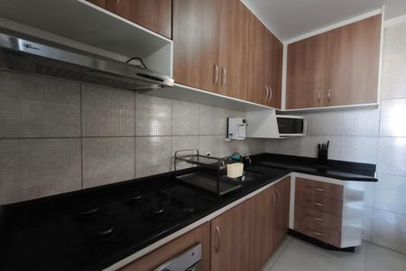 Cozinha de apartamento para alugar com 3 quartos, 98m² em Vila São Bento, Campinas