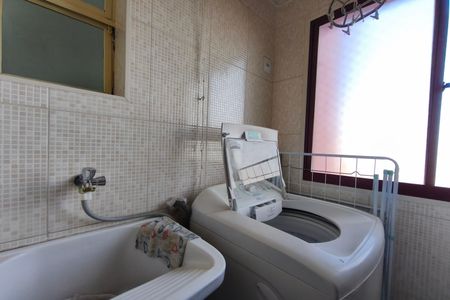 Apartamento para alugar com 98m², 3 quartos e 1 vagaÁrea de Serviço