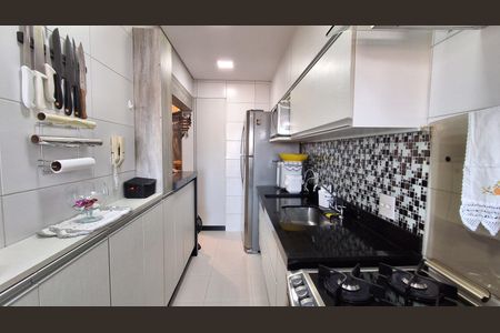 Apartamento à venda com 75m², 2 quartos e 2 vagas Apartamento à venda com 75m², 2 quartos e 2 vagasCozinha