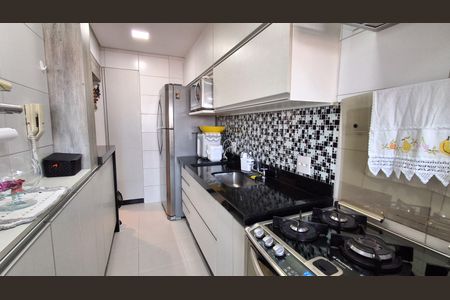 Apartamento à venda com 75m², 2 quartos e 2 vagas Apartamento à venda com 75m², 2 quartos e 2 vagasCozinha
