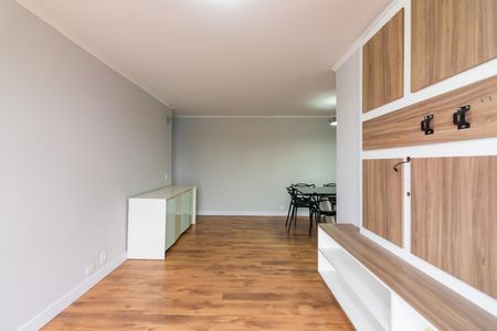 Sala de apartamento para alugar com 2 quartos, 77m² em Km 18, Osasco