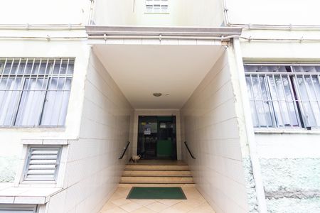 Fachada de apartamento para alugar com 2 quartos, 77m² em Km 18, Osasco