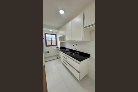 Cozinha de apartamento para alugar com 1 quarto, 34m² em Vila Mogilar, Mogi das Cruzes