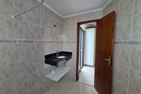 Apartamento para alugar com 122m², 3 quartos e 1 vaga Apartamento para alugar com 122m², 3 quartos e 1 vagaBanheiro da Suíte 1