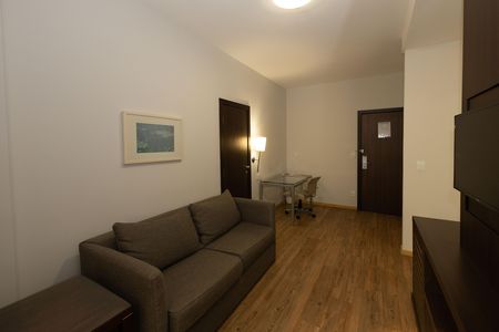 Sala 1 de kitnet/studio à venda com 1 quarto, 40m² em Vila da Serra, Nova Lima
