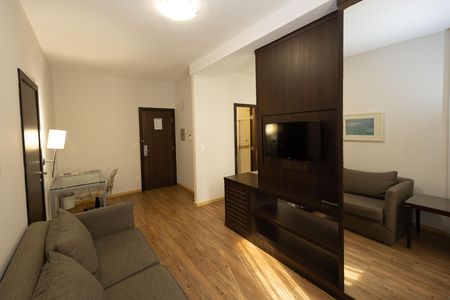 Sala 1 de kitnet/studio à venda com 1 quarto, 40m² em Vila da Serra, Nova Lima