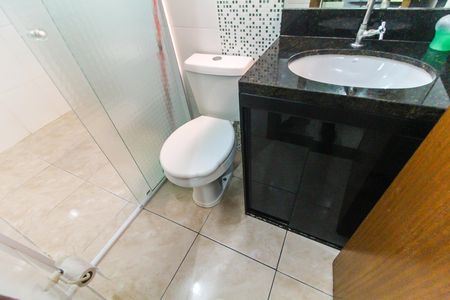 Banheiro da Suíte 1 de casa de condomínio à venda com 2 quartos, 65m² em Parada Xv de Novembro, São Paulo