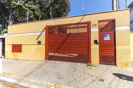 Fachada + Placa de casa de condomínio à venda com 2 quartos, 65m² em Parada Xv de Novembro, São Paulo