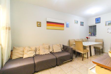 Sala de casa de condomínio à venda com 2 quartos, 65m² em Parada Xv de Novembro, São Paulo