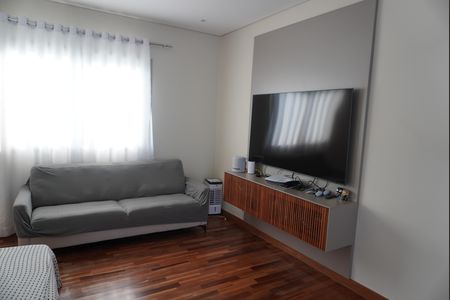 Sala de TV de casa de condomínio para alugar com 2 quartos, 345m² em Residencial Morada dos Lagos, Barueri