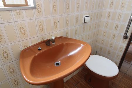 Casa à venda com 125m², 3 quartos e 1 vagaBanheiro da Suíte casa 1