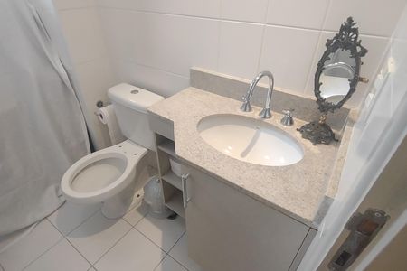 Apartamento à venda com 108m², 3 quartos e 2 vagas Apartamento à venda com 108m², 3 quartos e 2 vagasBanheiro da Suíte 1