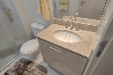 Apartamento à venda com 108m², 3 quartos e 2 vagas Apartamento à venda com 108m², 3 quartos e 2 vagasBanheiro da Suíte 2