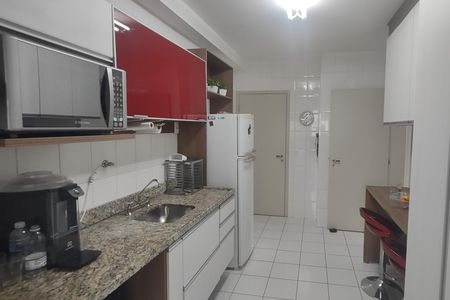 Apartamento à venda com 108m², 3 quartos e 2 vagas Apartamento à venda com 108m², 3 quartos e 2 vagasCozinha