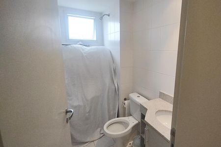 Apartamento à venda com 108m², 3 quartos e 2 vagas Apartamento à venda com 108m², 3 quartos e 2 vagasBanheiro da Suíte 1