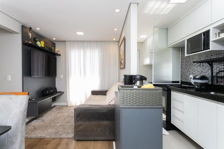 Apartamento à venda com 2 quartos, 45m² em Vila Carmosina, São Paulo