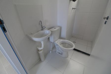 Apartamento para alugar com 42m², 2 quartos e sem vagaBanheiro