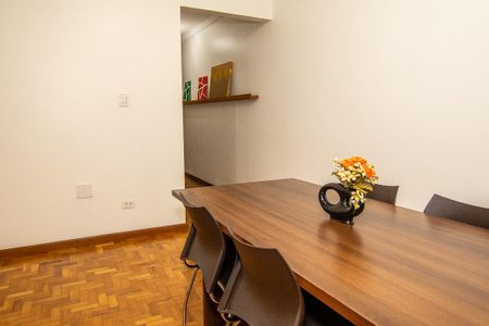 Apartamento à venda com 105m², 2 quartos e sem vaga