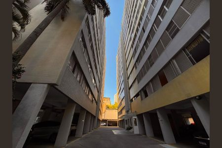 Apartamento à venda com 105m², 2 quartos e sem vaga