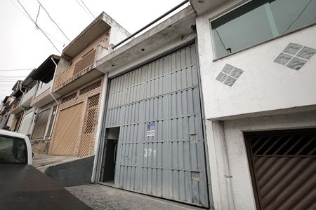 Fachada de casa para alugar com 1 quarto, 320m² em Sítio dos Vianas, Santo André
